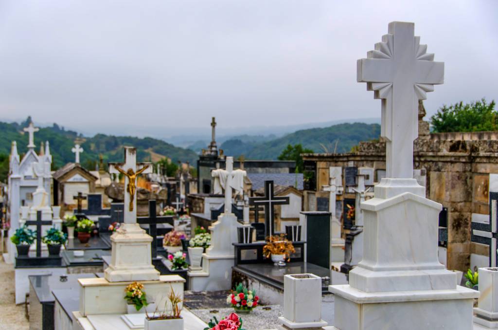 rendre hommage unique cimetière